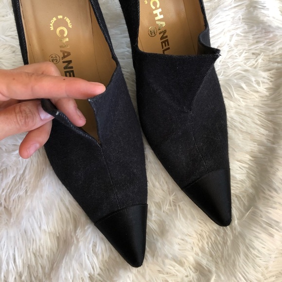 Chanel pointed toe heels - Picture 6 of 8